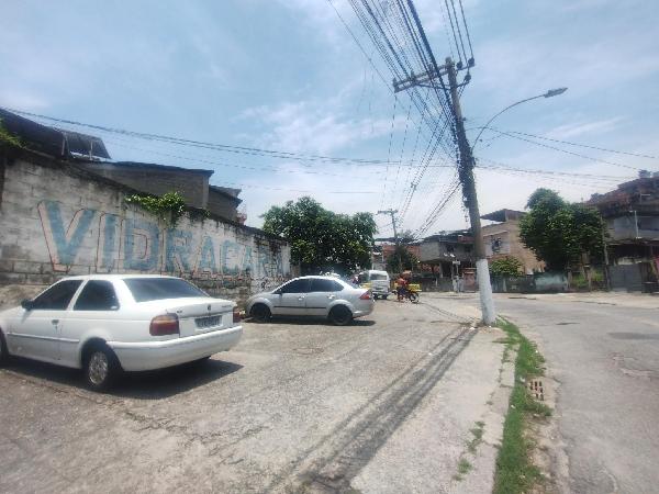 Vende-se em Rio De Janeiro-RJ  apto, 50.00 de área privativa,  2_qto(s), WC, 1_sala(s), cozinha.