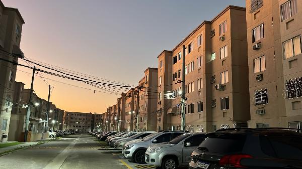 Vende-se em Rio De Janeiro-RJ  apto, 43.00 de área privativa,  2_qto(s), WC, 1_sala(s), cozinha.