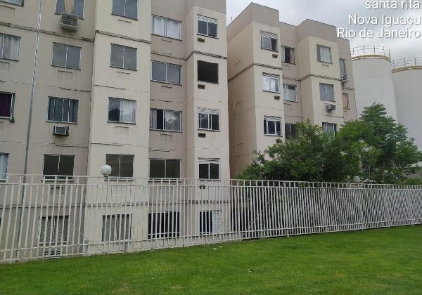 Vende-se em Nova Iguacu-RJ  apto, 61.39 de área total, 44.98 de área privativa,  2_qto(s), a.serv, WC, 1_sala(s), cozinha.