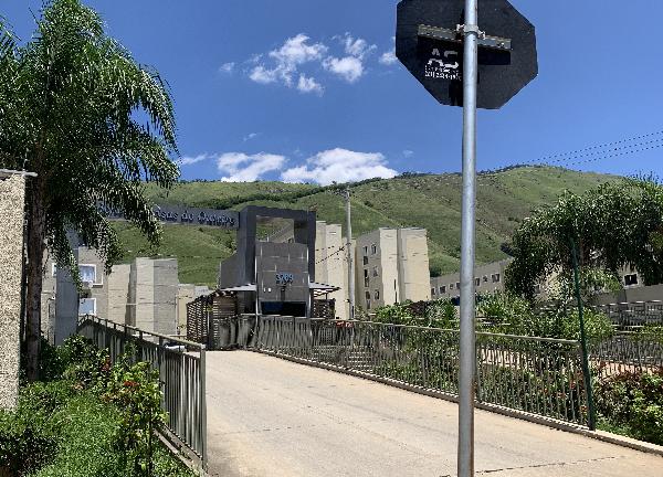 Vende-se em Nova Iguacu-RJ  apto, 65.62 de área total, 43.55 de área privativa,  2_qto(s), WC, 1_sala(s), cozinha.