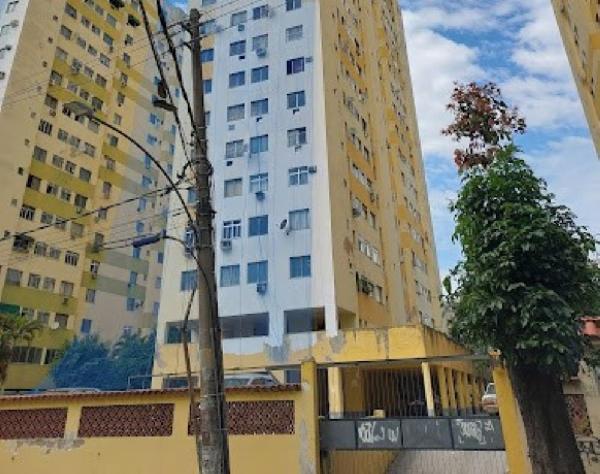 Vende-se em Rio De Janeiro-RJ  apto, 48.00 de área privativa,  2_qto(s), WC, 1_sala(s), cozinha.