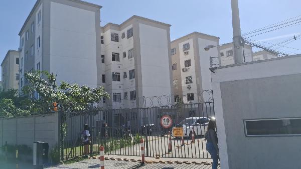 Vende-se em Rio De Janeiro-RJ  apto, 42.00 de área privativa,  2_qto(s), a.serv, WC, 1_sala(s), cozinha, 1_vaga(s) de garagem.