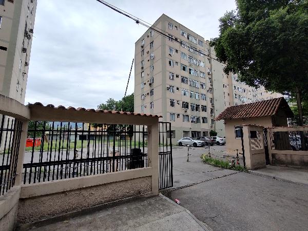 Vende-se em Rio De Janeiro-RJ  apto, 40.00 de área privativa,  2_qto(s), WC, 1_sala(s), cozinha.