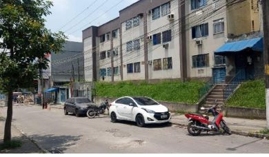 Vende-se em Rio De Janeiro-RJ  apto, 45.00 de área privativa,  2_qto(s), a.serv, WC, 1_sala(s), cozinha.