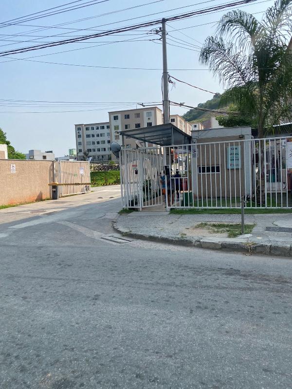 Vende-se em Rio De Janeiro-RJ  apto, 45.00 de área privativa,  2_qto(s), a.serv, WC, 1_sala(s), cozinha.