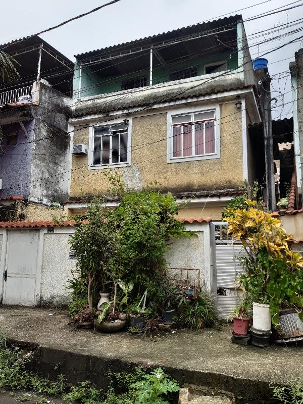 Vende-se em Rio De Janeiro-RJ  apto, 73.00 de área privativa,  2_qto(s), WC, 1_sala(s), cozinha.