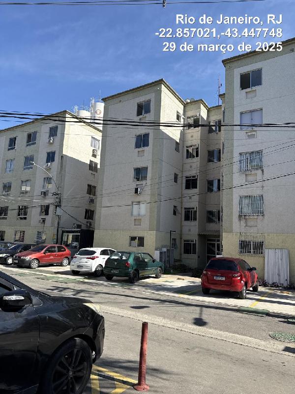 Vende-se em Rio De Janeiro-RJ  apto, 76.72 de área total, 43.72 de área privativa,  2_qto(s), WC, 1_sala(s), cozinha.