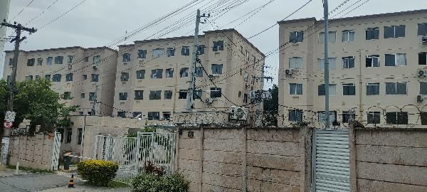 Vende-se em Rio De Janeiro-RJ  apto, 45.00 de área total, 45.00 de área privativa,  2_qto(s), WC, 1_sala(s), cozinha.