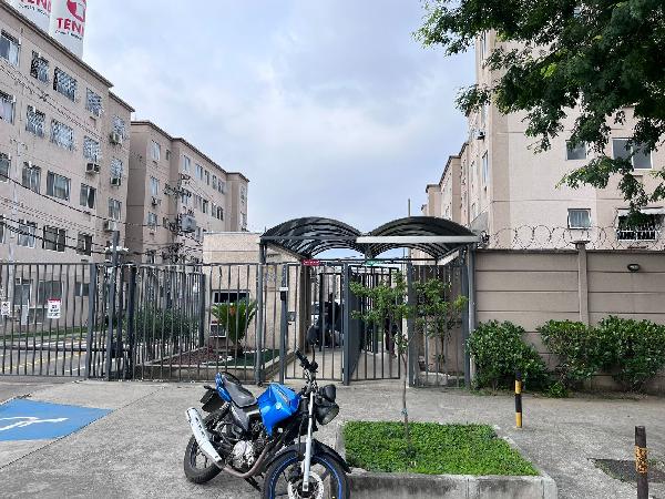 Vende-se em Rio De Janeiro-RJ  apto, 50.00 de área privativa,  2_qto(s), WC, 1_sala(s).