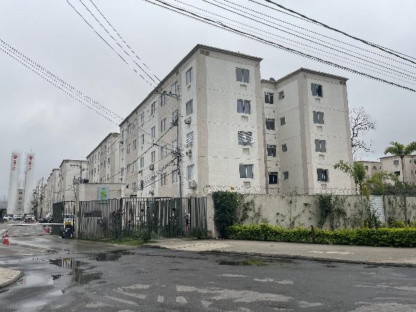 Vende-se em Rio De Janeiro-RJ  apto, 43.00 de área privativa,  2_qto(s), a.serv, WC, 1_sala(s), cozinha.