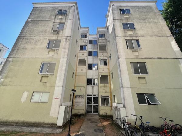 Vende-se em Rio De Janeiro-RJ  apto, 44.00 de área privativa,  2_qto(s), WC, 1_sala(s), cozinha.
