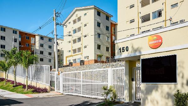 Vende-se em Rio De Janeiro-RJ  apto, 44.00 de área privativa, 23541.95 de área do terreno,  2_qto(s), WC, 1_sala(s), cozinha, 1_vaga(s) de garagem.
