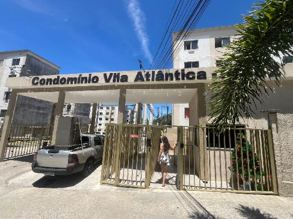 Vende-se em Lauro De Freitas-BA  apto, 83.76 de área total, 39.98 de área privativa,  2_qto(s), a.serv, WC, 1_sala(s), cozinha, 1_vaga(s) de garagem.