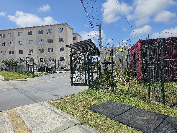 Vende-se em Salvador-BA  apto, 70.96 de área total, 40.53 de área privativa,  2_qto(s), a.serv, WC, 1_sala(s), cozinha.