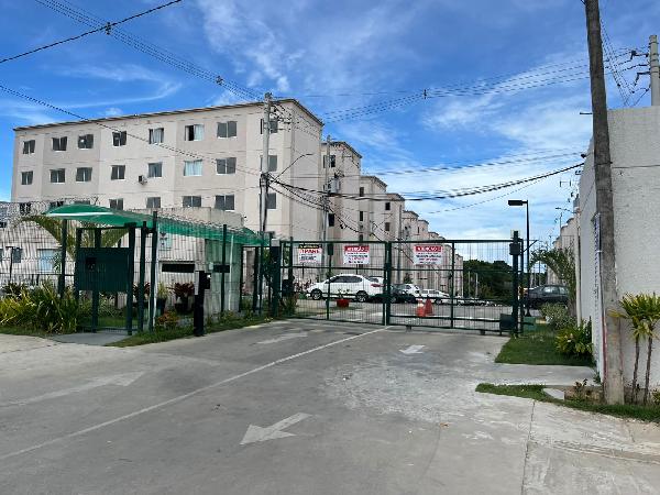 Vende-se em Salvador-BA  apto, 69.57 de área total, 40.53 de área privativa,  2_qto(s), WC, 1_sala(s), cozinha.