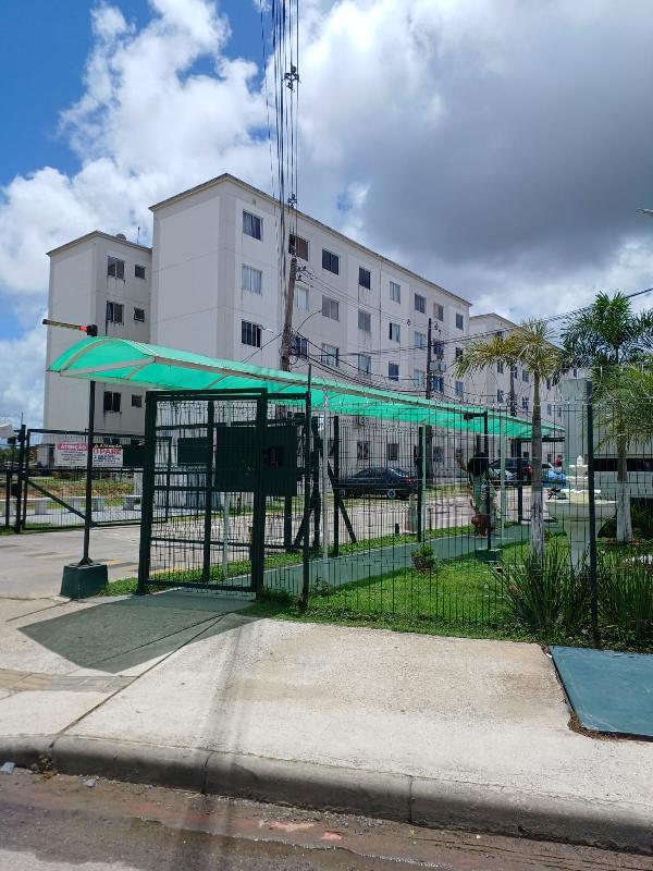 Vende-se em Salvador-BA  apto, 105.63 de área total, 40.53 de área privativa,  2_qto(s), a.serv, WC, 1_sala(s), cozinha.