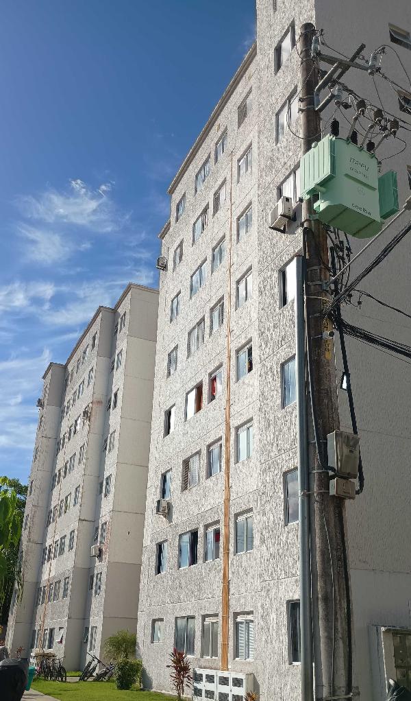 Vende-se em Salvador-BA  apto, 87.51 de área total, 39.60 de área privativa,  2_qto(s), WC, 1_sala(s), cozinha.