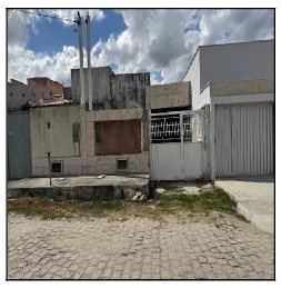 Vende-se em Feira De Santana-BA  Casa, 60.00 de área total, 60.00 de área privativa, 125.00 de área do terreno,  2_qto(s), WC, 1_sala(s), cozinha.