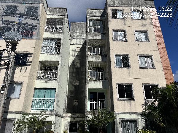 Vende-se em Lauro De Freitas-BA  apto, 78.59 de área total, 59.89 de área privativa,  3_qto(s), a.serv, WC, 1_sala(s), cozinha, 1_vaga(s) de garagem.