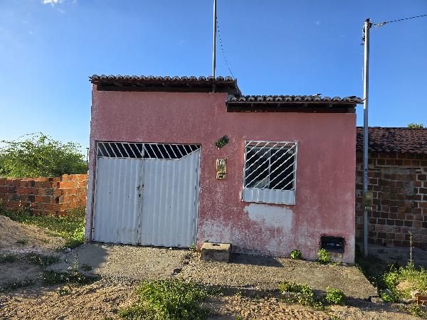 Vende-se em Iacu-BA  Casa, 60.00 de área total, 60.00 de área privativa, 65.55 de área do terreno,  2_qto(s), a.serv, WC, 1_sala(s), cozinha, 1_vaga(s) de garagem.