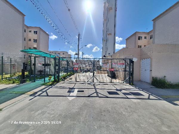 Vende-se em Salvador-BA  apto, 40.53 de área privativa,  2_qto(s), a.serv, WC, 1_sala(s), cozinha.