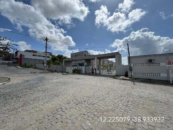 Vende-se em Feira De Santana-BA  apto, 40.12 de área total, 40.12 de área privativa,  2_qto(s), a.serv, WC, 1_sala(s), cozinha, 1_vaga(s) de garagem.
