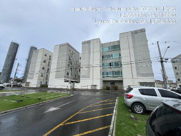 Vende-se em Lauro De Freitas-BA  apto, 83.75 de área total, 45.30 de área privativa,  2_qto(s), varanda, a.serv, WC, 1_sala(s), cozinha, 2_vaga(s) de garagem.