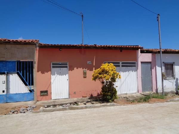 Vende-se em Iacu-BA  Casa, 73.00 de área total, 73.00 de área privativa, 116.00 de área do terreno,  2_qto(s), a.serv, WC, 1_sala(s), cozinha, 1_vaga(s) de garagem.