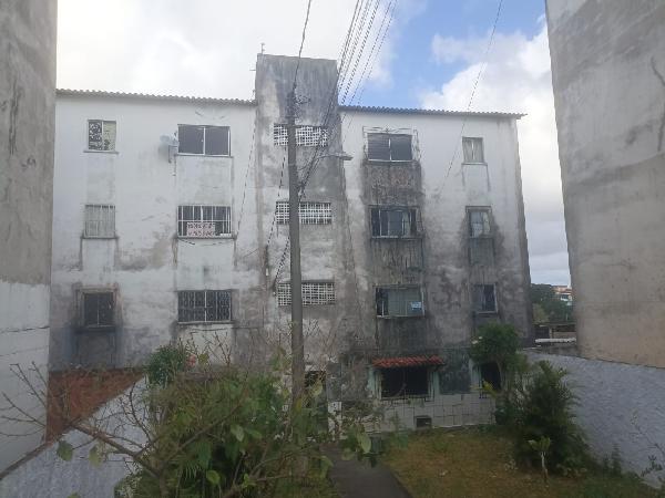 Vende-se em Salvador-BA  apto, 49.25 de área privativa,  2_qto(s), WC, 1_sala(s), cozinha.
