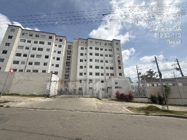Vende-se em Salvador-BA  apto, 63.12 de área total, 39.59 de área privativa,  2_qto(s), a.serv, WC, 1_sala(s), cozinha.