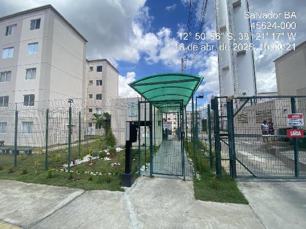 Vende-se em Salvador-BA  apto, 70.47 de área total, 40.53 de área privativa,  2_qto(s), a.serv, WC, 1_sala(s), cozinha.