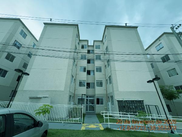 Vende-se em Salvador-BA  apto, 69.57 de área total, 40.53 de área privativa,  2_qto(s), WC, 1_sala(s), cozinha.