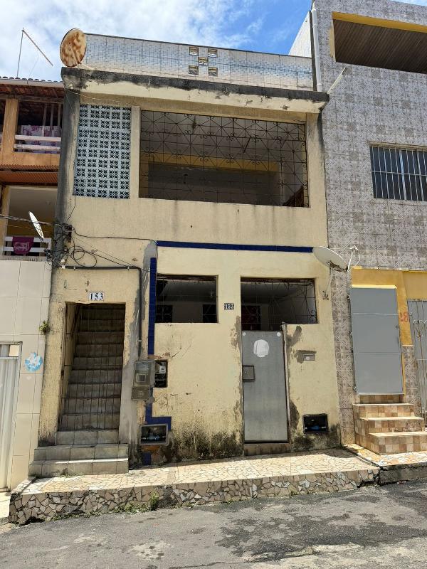 Vende-se em Salvador-BA  Prédio, 100.00 de área total, 100.00 de área privativa, 100.00 de área do terreno,  2_qto(s), varanda, a.serv, WC, WC Emp, 1_sala(s), 1 lavabo(s), cozinha.