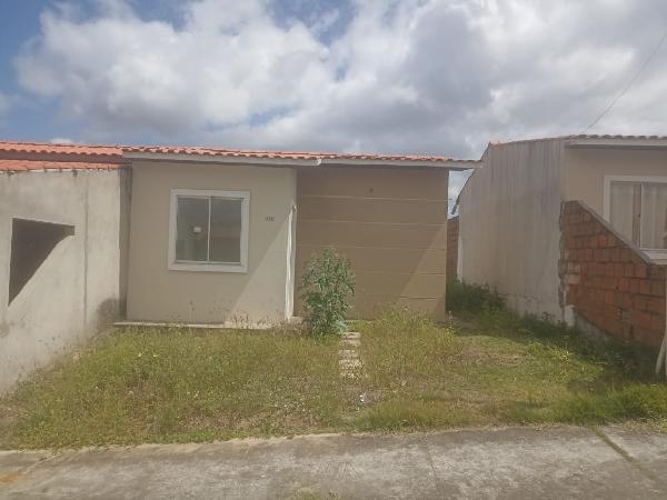 Vende-se em Feira De Santana-BA  Casa, 37.52 de área total, 37.52 de área privativa, 127.50 de área do terreno,  2_qto(s), a.serv, WC, 1_sala(s), cozinha.