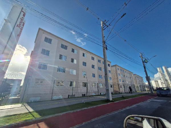 Vende-se em Salvador-BA  apto, 70.47 de área total, 40.53 de área privativa,  2_qto(s), a.serv, WC, 1_sala(s), cozinha.