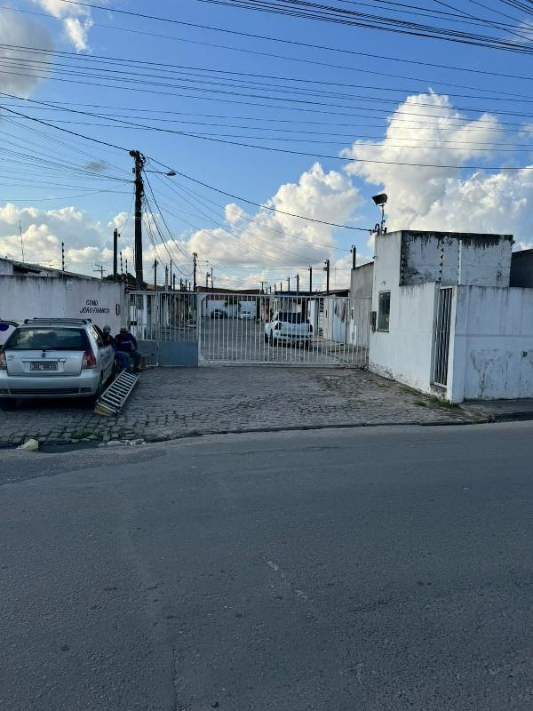 Vende-se em Feira De Santana-BA  Casa, 45.40 de área privativa, 113.12 de área do terreno,  2_qto(s), WC, 1_sala(s), cozinha.