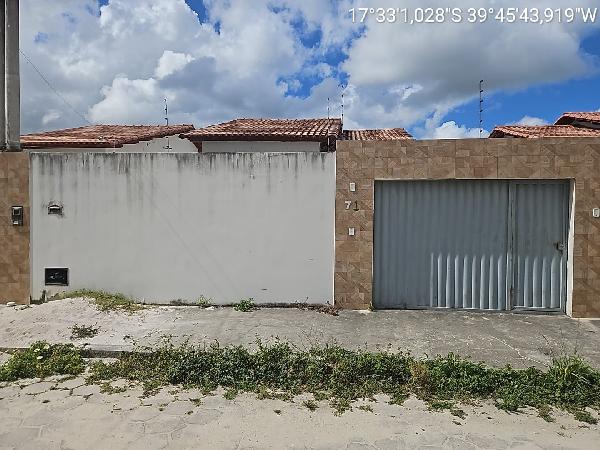 Vende-se em Teixeira De Freitas-BA  Casa, 55.55 de área total, 55.55 de área privativa, 200.00 de área do terreno,  2_qto(s), a.serv, WC, 1_sala(s), cozinha.