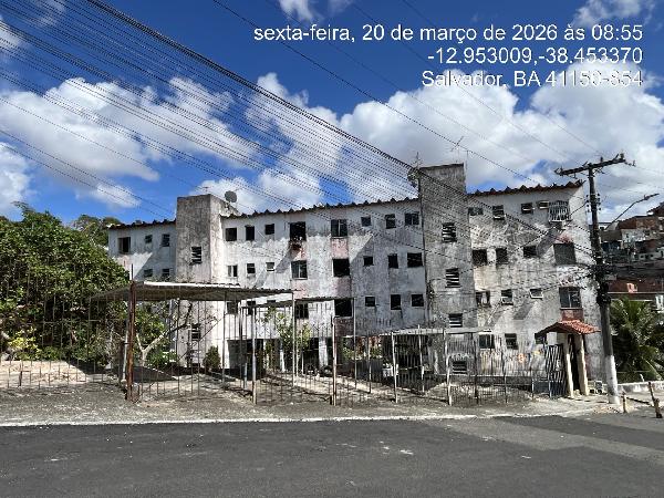 Vende-se em Salvador-BA  apto, 54.57 de área total, 48.94 de área privativa,  2_qto(s), a.serv, WC, 1_sala(s), cozinha.