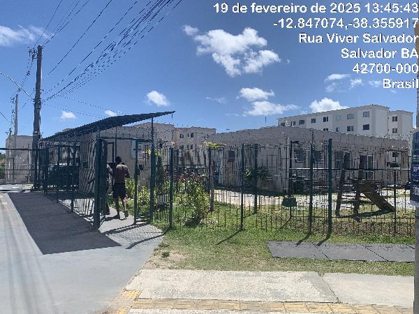 Vende-se em Salvador-BA  apto, 70.96 de área total, 40.53 de área privativa,  2_qto(s), WC, 1_sala(s), cozinha.