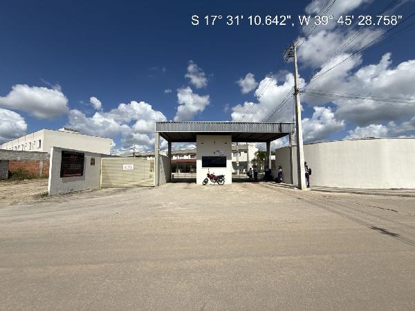 Vende-se em Teixeira De Freitas-BA  Casa, 72.61 de área total, 72.61 de área privativa, 130.01 de área do terreno,  2_qto(s), a.serv, WC, 1_sala(s), cozinha, 1_vaga(s) de garagem.