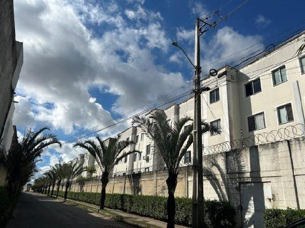 Vende-se em Feira De Santana-BA  apto, 66.43 de área total, 44.10 de área privativa,  2_qto(s), a.serv, WC, 1_sala(s), cozinha, 1_vaga(s) de garagem.