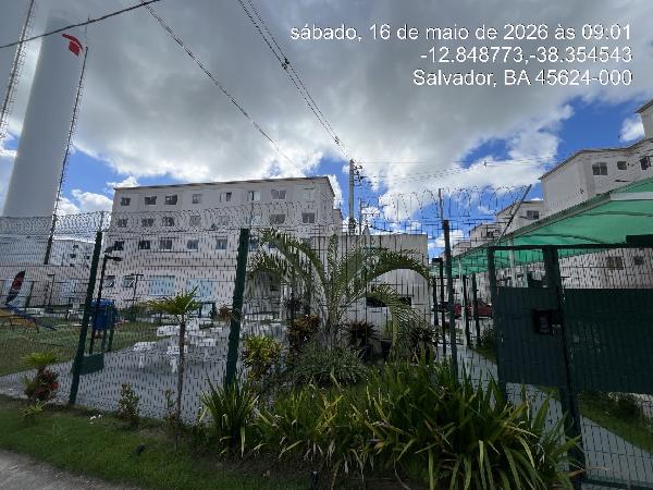 Vende-se em Salvador-BA  apto, 69.57 de área total, 40.53 de área privativa,  2_qto(s), a.serv, WC, 1_sala(s), cozinha.