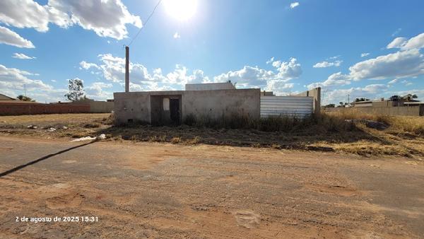 Vende-se em Luis Eduardo Magalhaes-BA  Terreno, 455.00 de área do terreno.