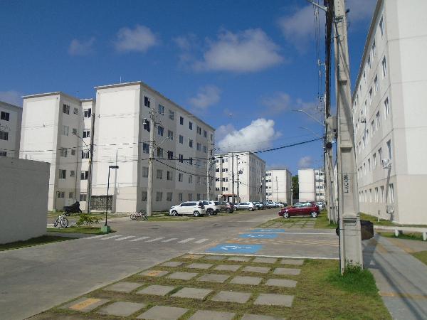 Vende-se em Salvador-BA  apto, 40.53 de área total, 40.53 de área privativa,  2_qto(s), WC, 1_sala(s), cozinha.