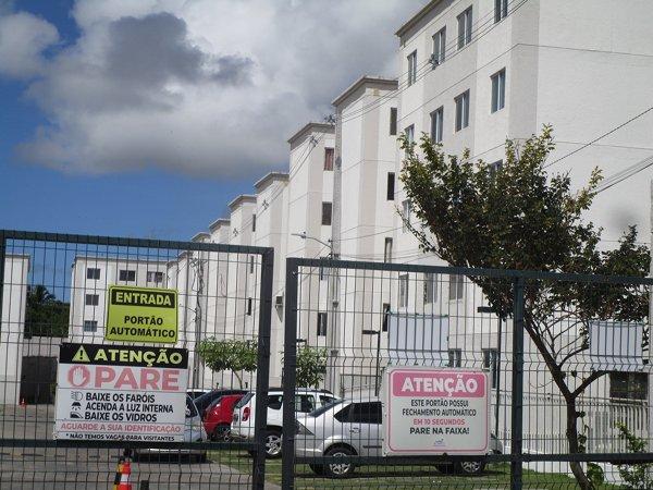 Vende-se em Salvador-BA  apto, 72.28 de área total, 40.53 de área privativa,  2_qto(s), a.serv, WC, 1_sala(s), cozinha.