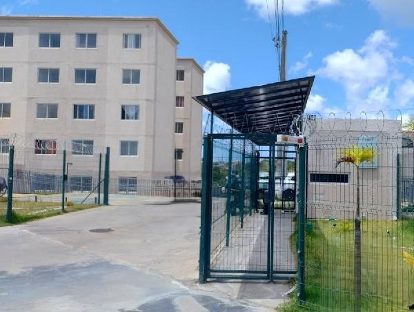 Vende-se em Salvador-BA  apto, 70.96 de área total, 40.53 de área privativa,  2_qto(s), a.serv, WC, 1_sala(s), cozinha.