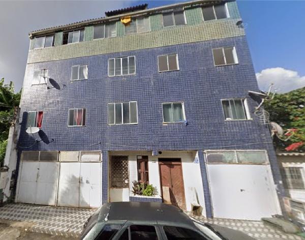 Vende-se em Salvador-BA  apto, 66.00 de área total, 66.00 de área privativa,  3_qto(s), a.serv, WC, 1_sala(s), cozinha.