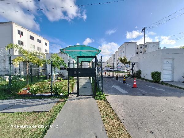 Vende-se em Salvador-BA  apto, 40.53 de área privativa,  2_qto(s), a.serv, WC, 1_sala(s), cozinha.