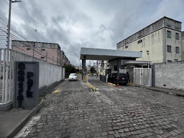 Vende-se em Feira De Santana-BA  apto, 42.91 de área total, 42.91 de área privativa,  2_qto(s), a.serv, WC, 1_sala(s), cozinha, 1_vaga(s) de garagem.