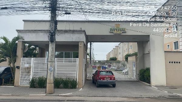 Vende-se em Feira De Santana-BA  apto, 46.73 de área total, 46.73 de área privativa,  2_qto(s), a.serv, WC, 1_sala(s), cozinha.